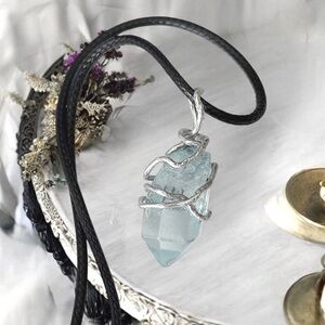 5 For $25💫Wire Wrapped Sea Mist Quartz Pendant